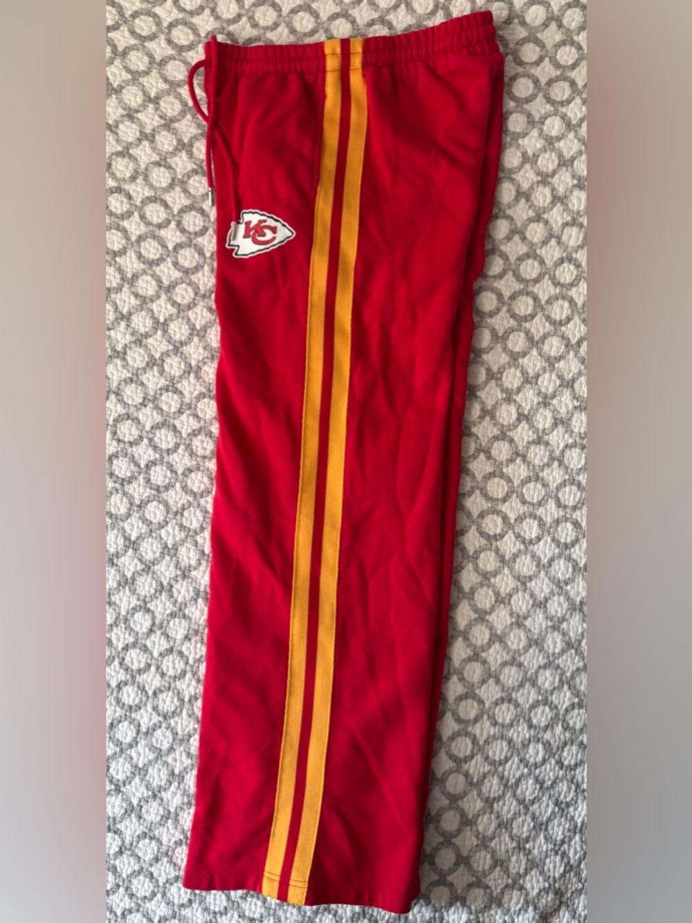 Kansas City Chiefs Red and Yellow Women’s Wide Leg Oversized sweatpants Medium - Picture 6 of 10